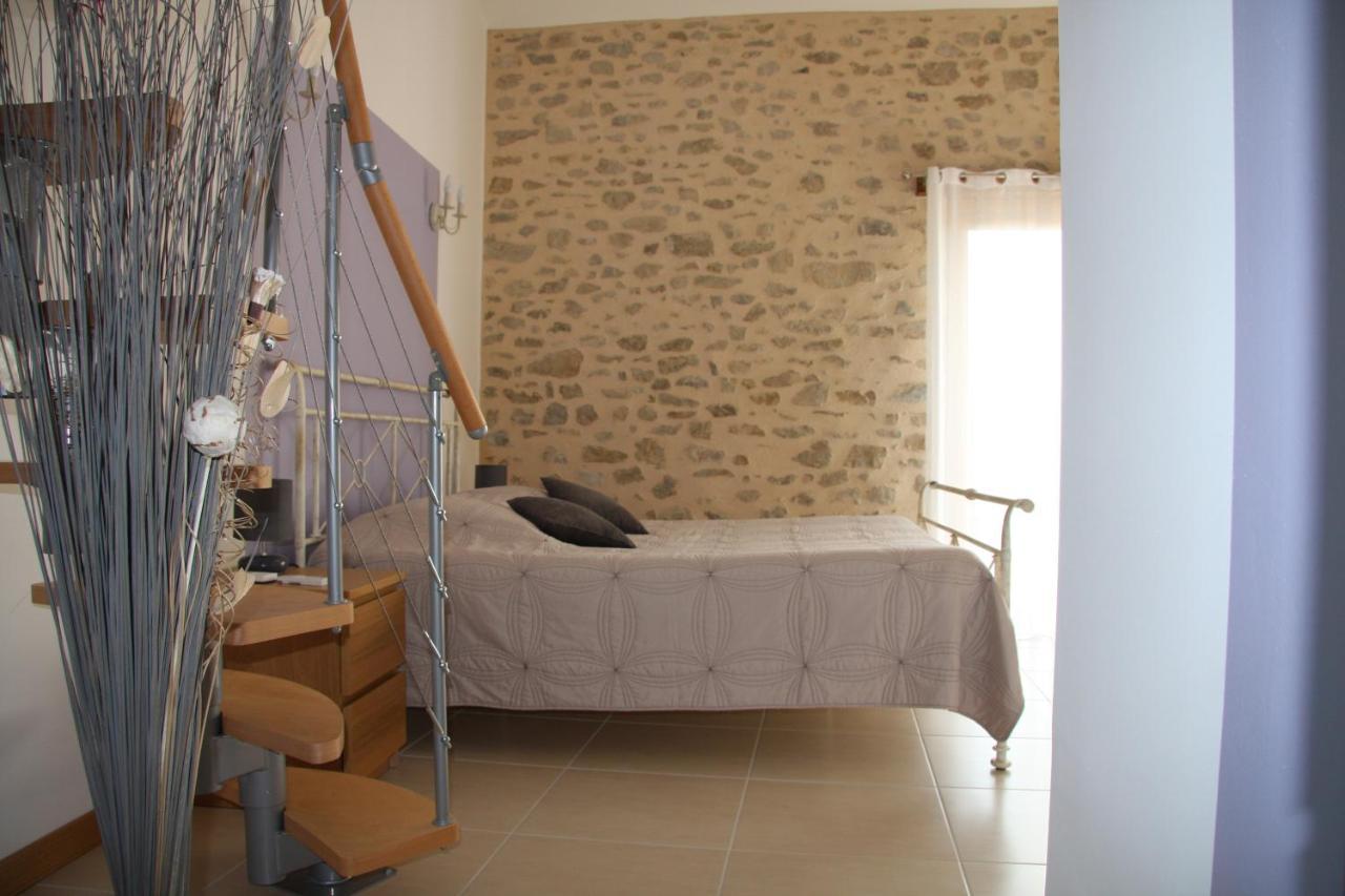 Les Pierres D'Antan Bed and Breakfast Bressuire Εξωτερικό φωτογραφία